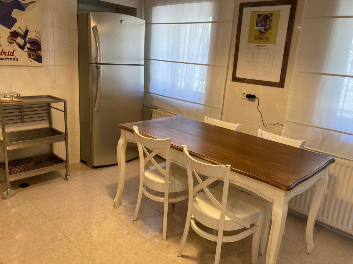 Los Cedros, Gran Chalet Con Piscina Y Apartamento En Navacerrada Eksteriør billede