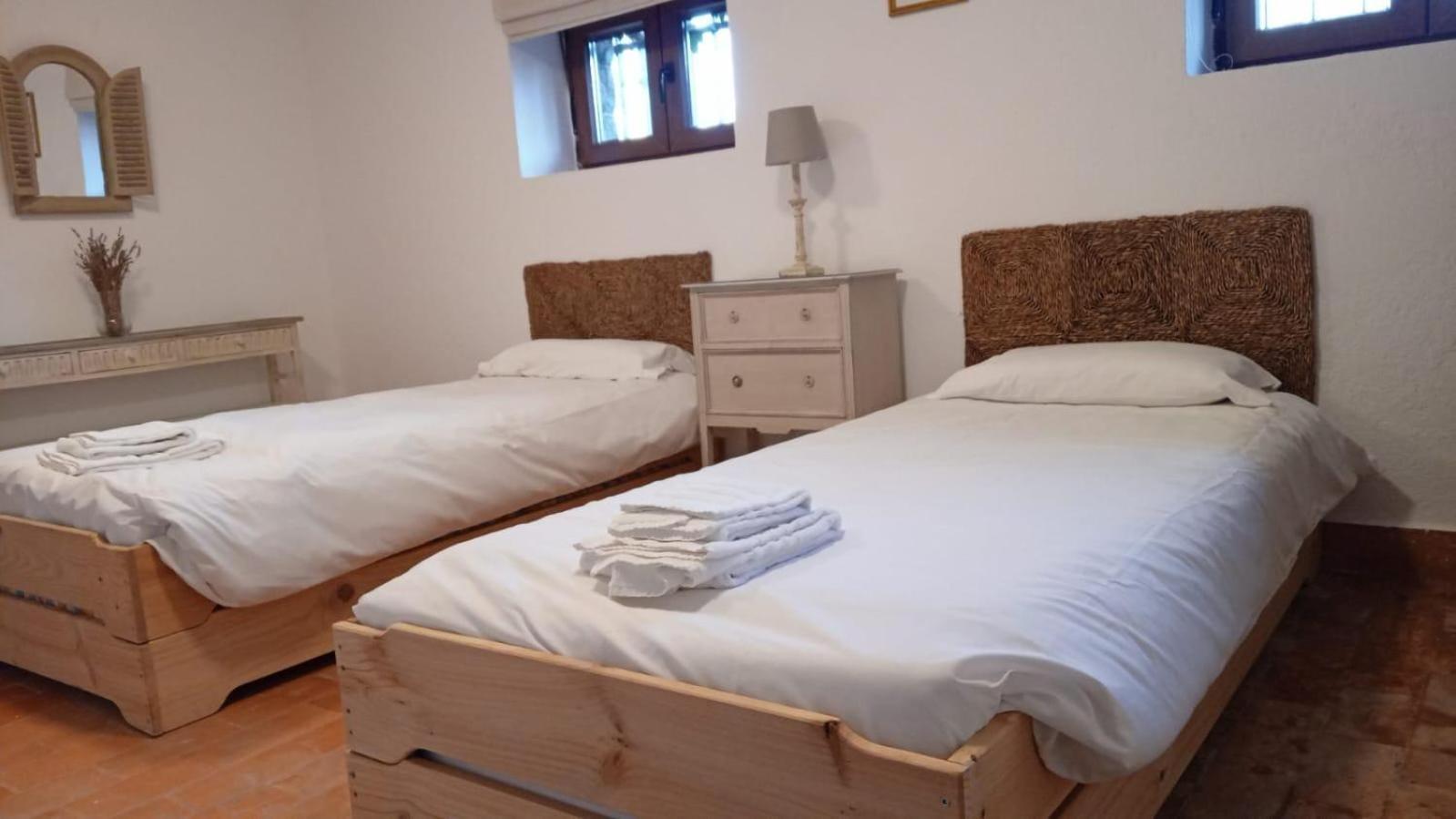 Los Cedros, Gran Chalet Con Piscina Y Apartamento En Navacerrada Eksteriør billede