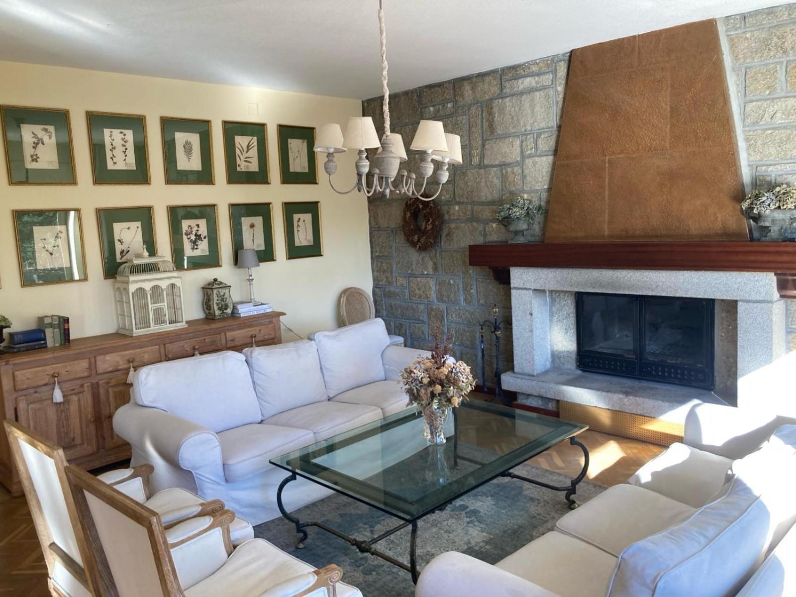 Los Cedros, Gran Chalet Con Piscina Y Apartamento En Navacerrada Eksteriør billede